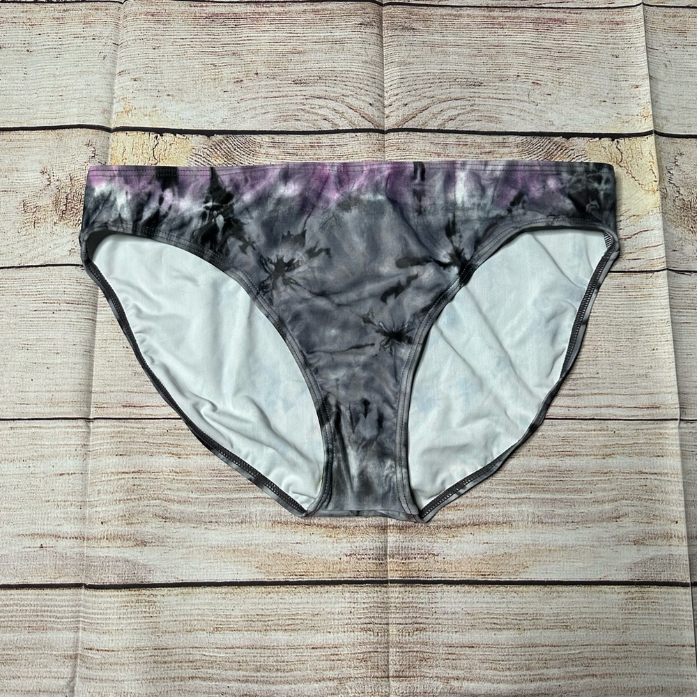 Island Escape Bikini Bottoms